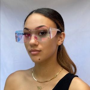 “WILD THOUGHTS” in bbypink